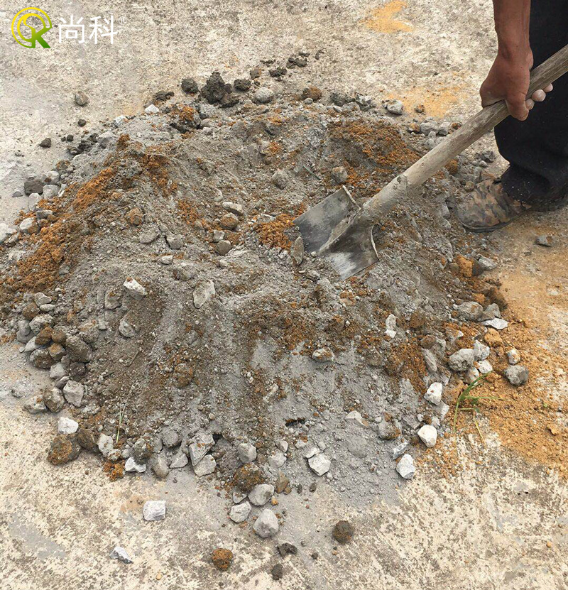 立杆丝瓜污视频网址下载地基地笼安装-搅拌水泥图